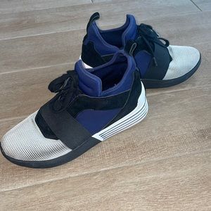 KENDALL & KYLIE hightop sneakers